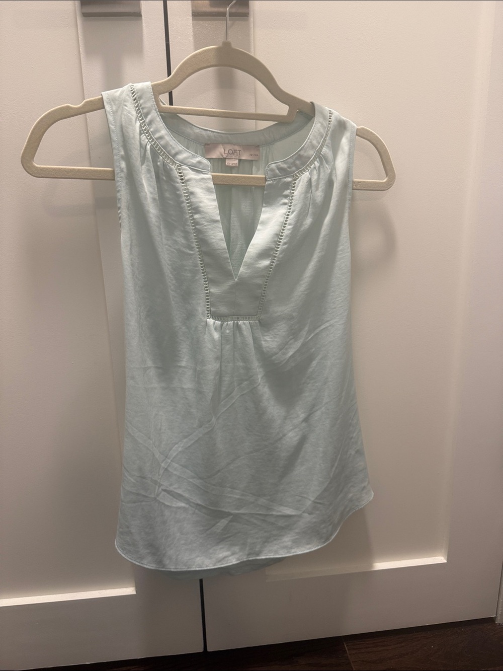 LOFT Pale Blue/mint Sleeveless Split-Neck Blouse